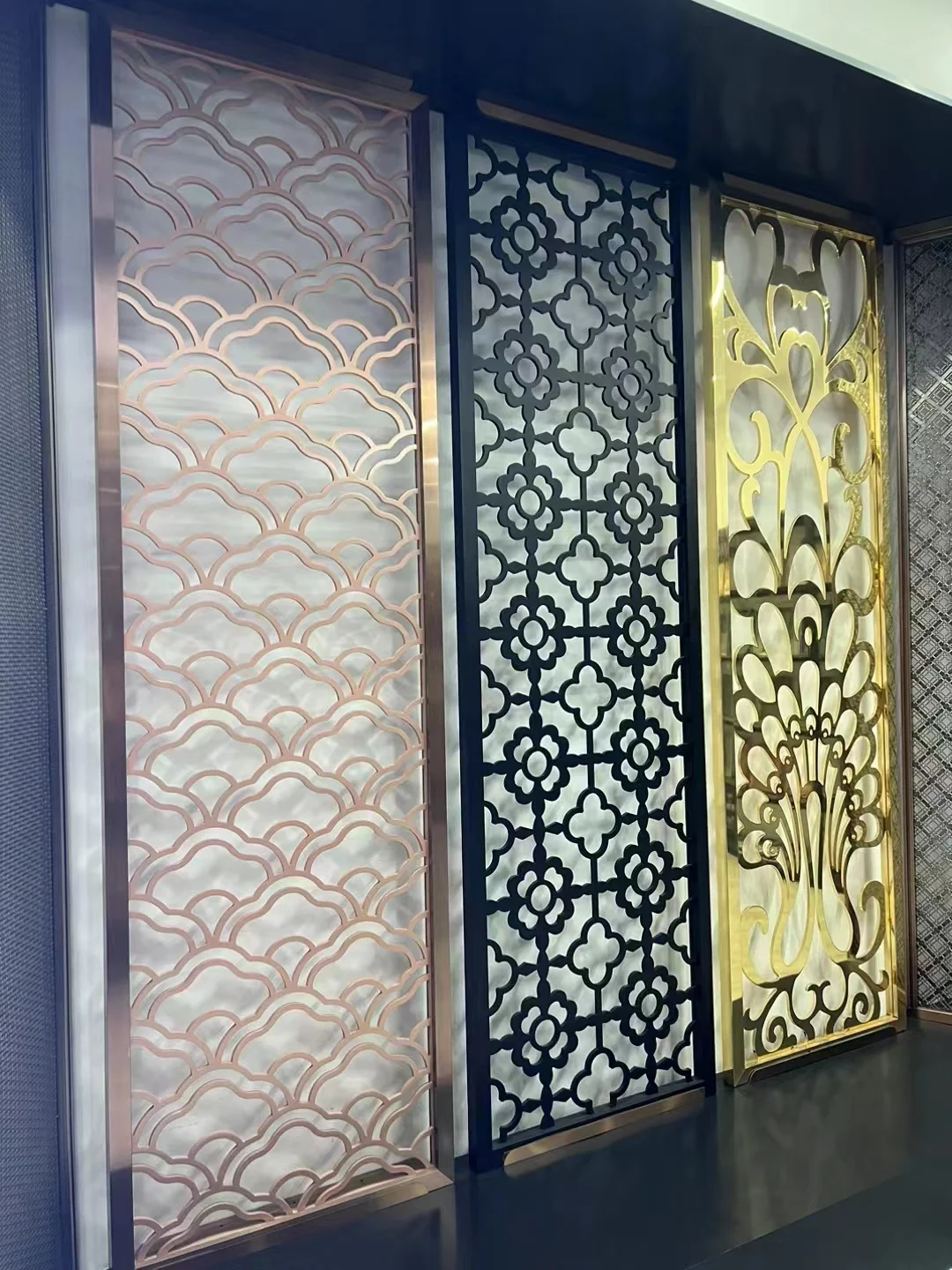 Carved aluminium decorative screen reference 9