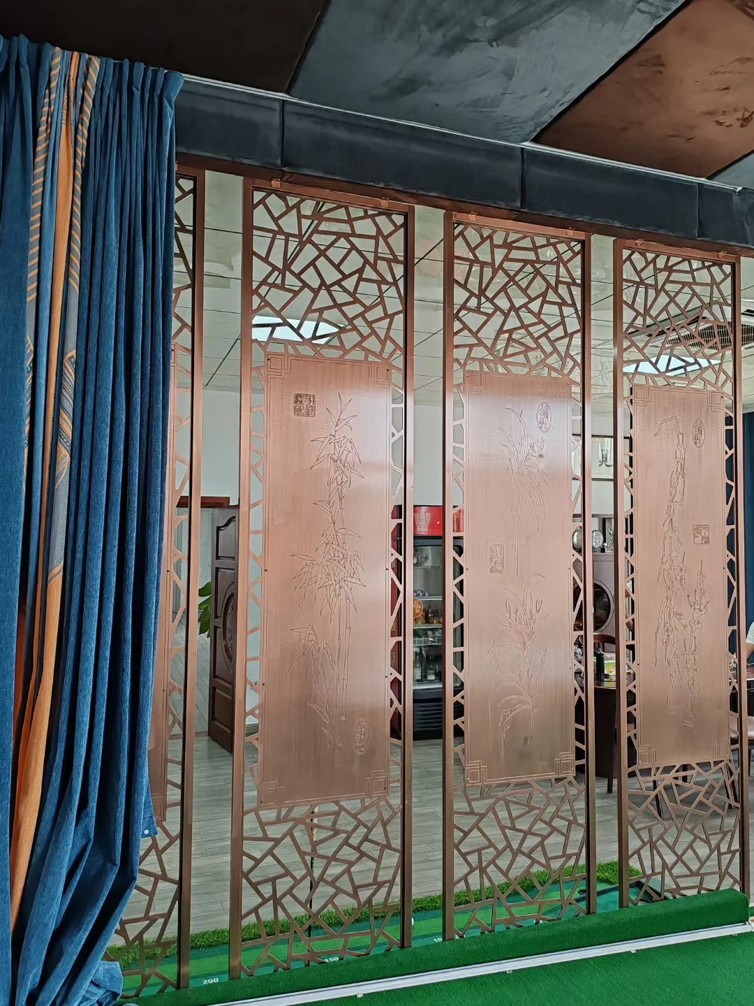 Carved aluminium decorative screen reference 11