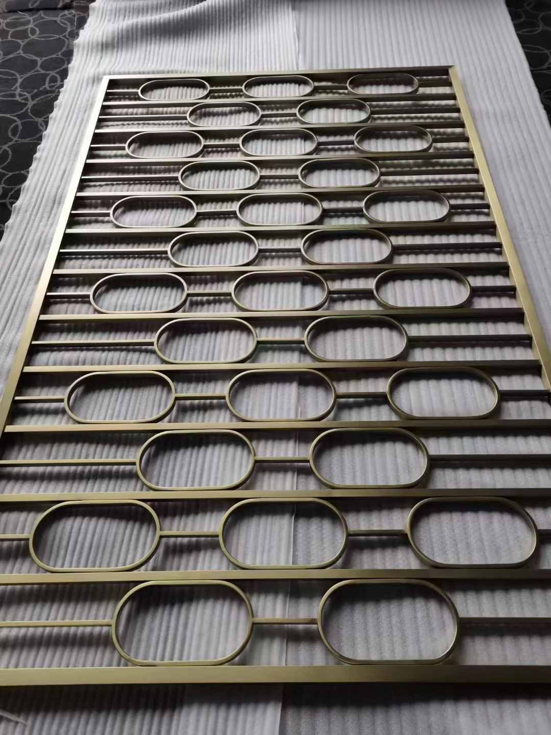 Modern stainless steel decorative screen reference 11